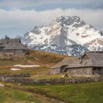 cottages-in-the-mountains.jpg